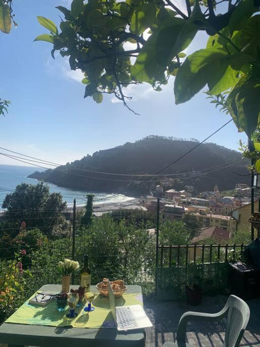 Cozy Beach House With Nice Garden, Basic Feel Apartment Bonassola Luaran gambar